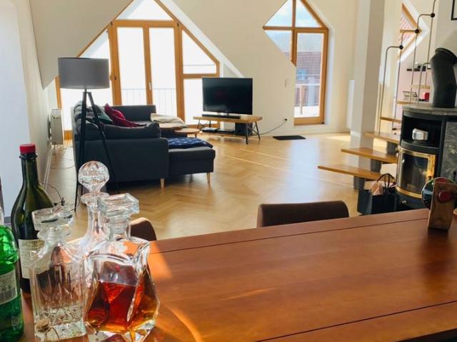 220 qm Traumwohnung an der Leinemasch