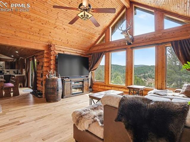 220 Rocky Mountain View