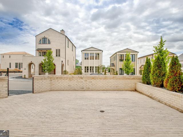 220 Rolison Way