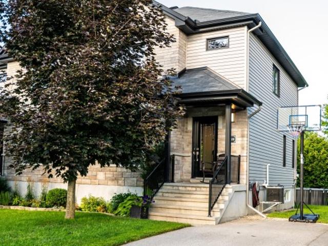 220 Rue De Gallichan, Gatineau. QC, J8R 0H1 house for sale | Listing ID 16838 | Royal LePage
