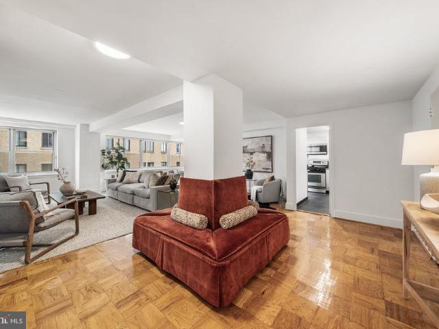 220 W Rittenhouse Square # 16C