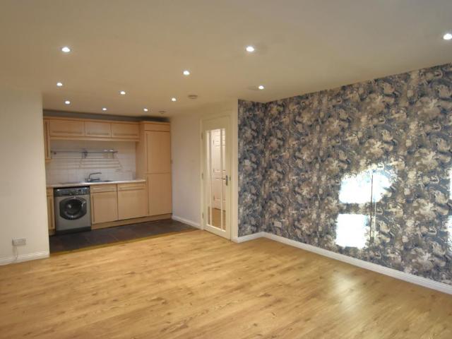 220 Wallace Street, Glasgow, G5 8AF, United Kingdom | 2 bed apartment for rent #138694886 | Rentberry