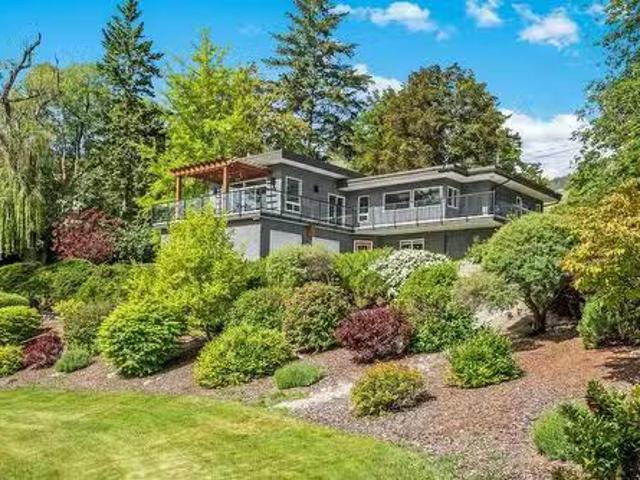 220 West Bench Drive, Penticton, BC, V2A 8X8 Luxury House fo.