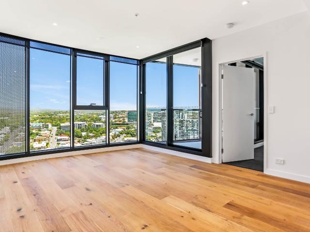 2214/179 Alfred St