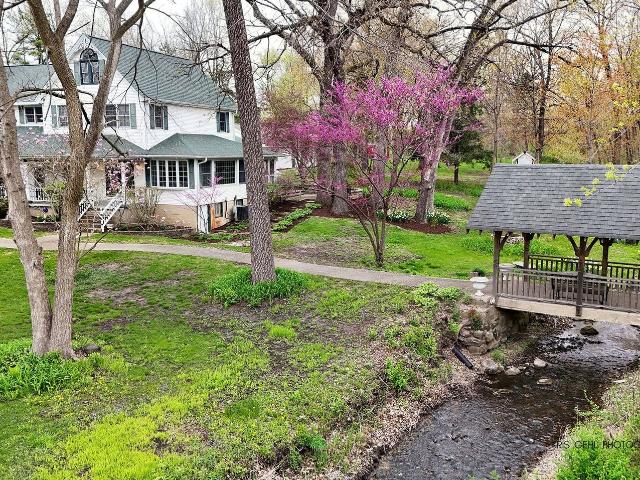 2214 Main Street Rd, Spring Grove, IL