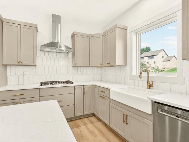 2214 Douglas Trail Drive SE