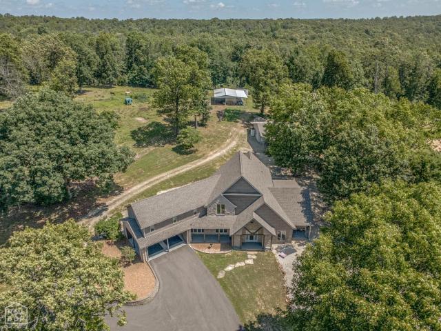2214 E Diamond Lake Drive