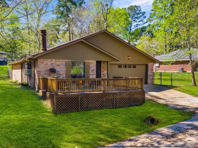 2214 Easley Circle