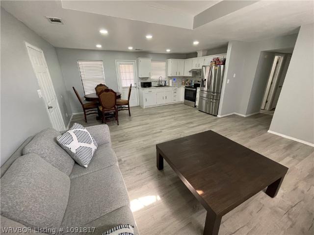 2215 Granite Circle
