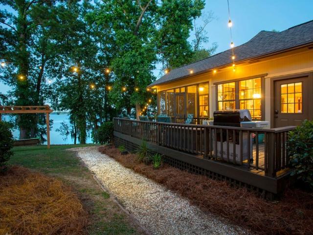 2215 Powell Trace Road