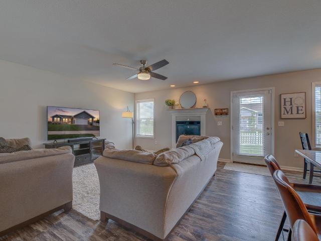 2215 Red Barn Lane