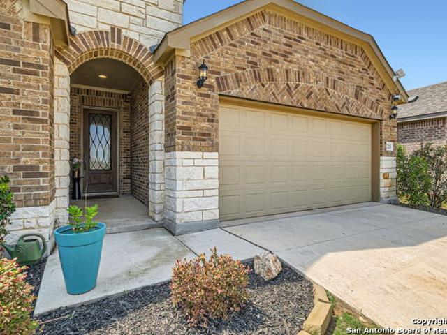 2215 Zachry