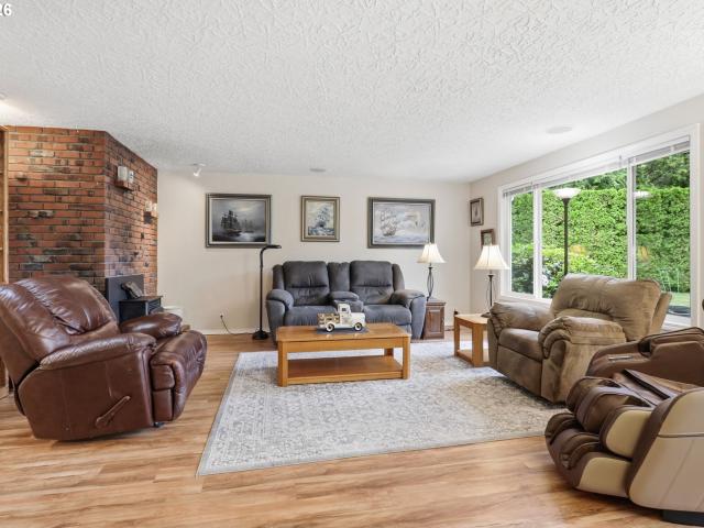 2216 NE 128TH AVE