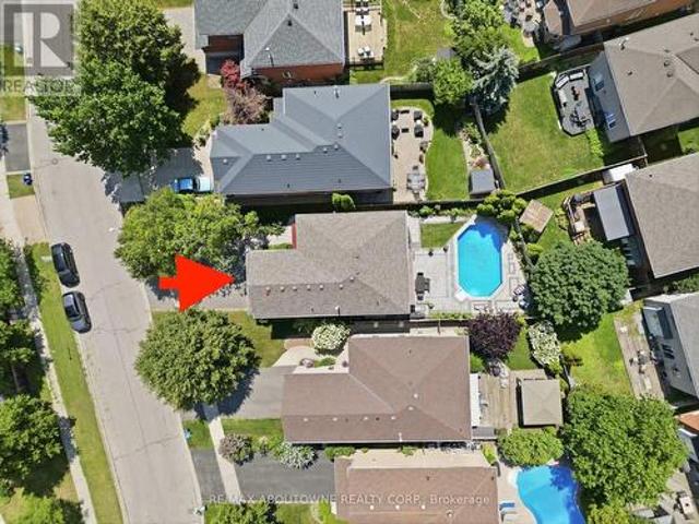 2216 Norfolk Drive, Oakville, ON, L6H 6H4 house for sale | Listing ID W13674 | Royal LePage