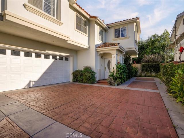 2216 Pullman Lane B