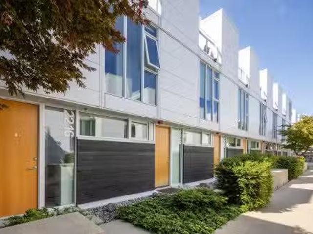 2216 Willow Street, Vancouver, BC, V5Z 0C8 townhouse for sal.