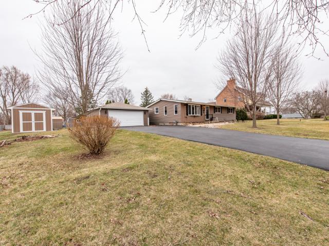 22171 W Pineview Drive
