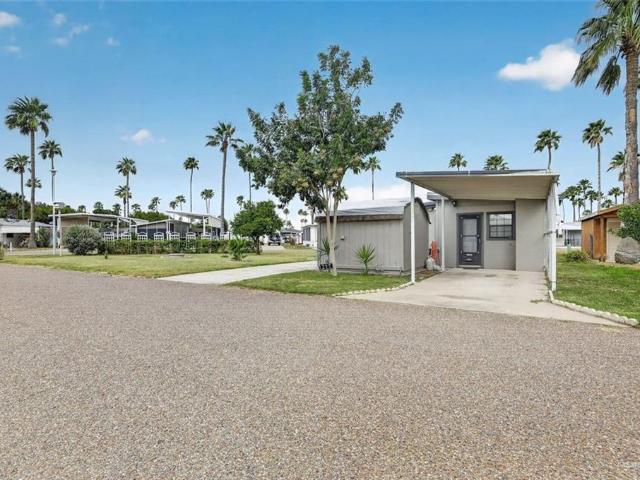 2217 Bobolink Circle W