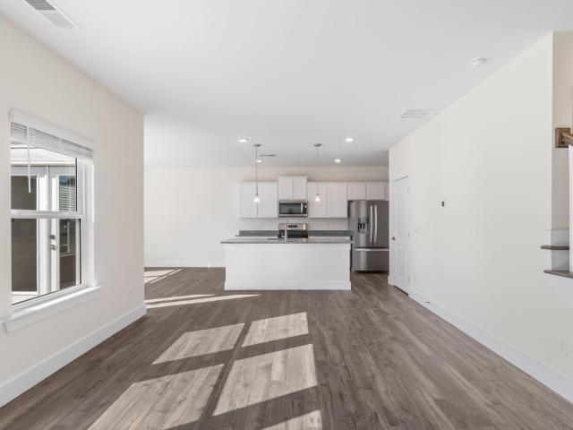 2217 Chelle Drive Ne