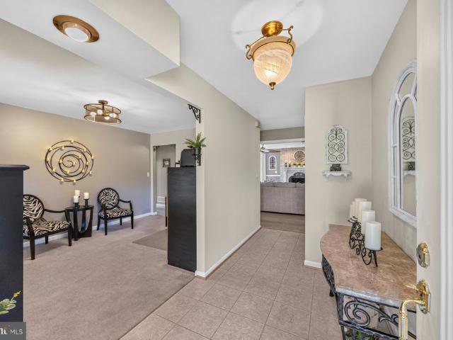 2217 Cherokee Drive