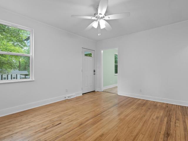 2217 Kingswood Drive