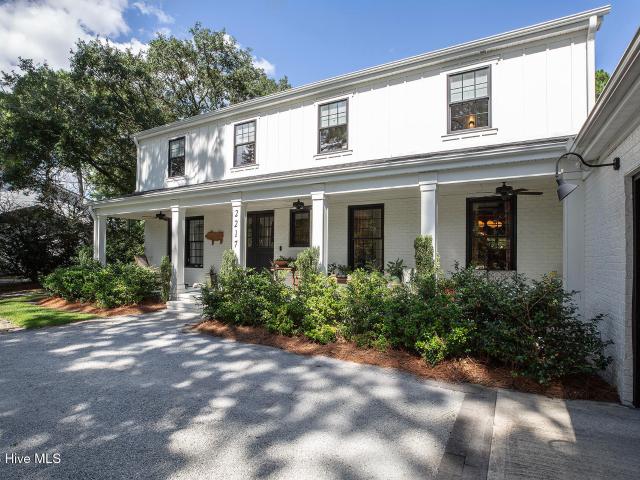 2217 S Canterbury Road