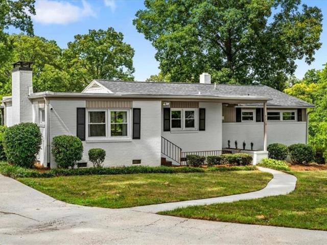 2218 Oak Hill Drive