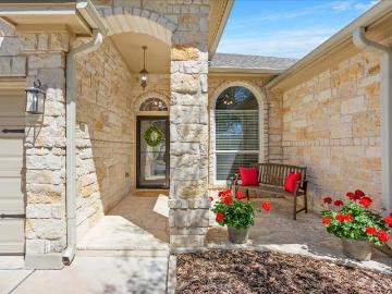 2218 Settlers Park Loop