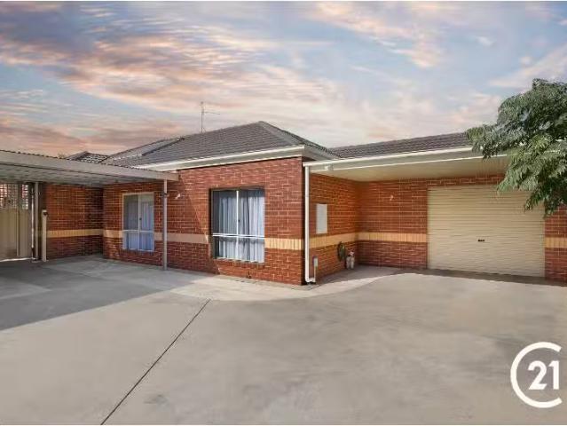 2/219 Mckinlay Street, Echuca Townhouse for rent Listed by Ta.