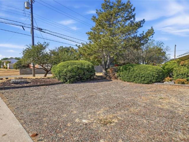 2219 N Flamingo Lane