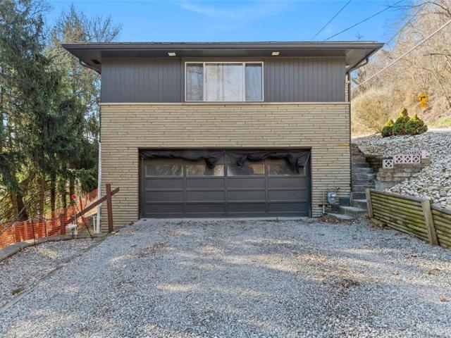 2219 Hill Rd, South Heights, PA 15081 | MLS #1739