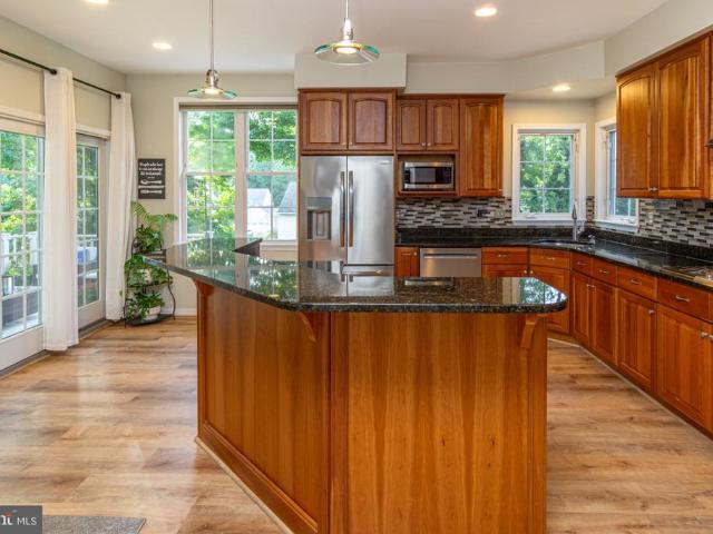2210 Autumn Glow Court