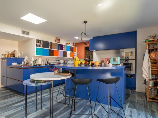 2210 E Woodstock Place
