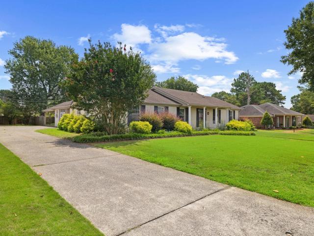 2210 Finley Dr