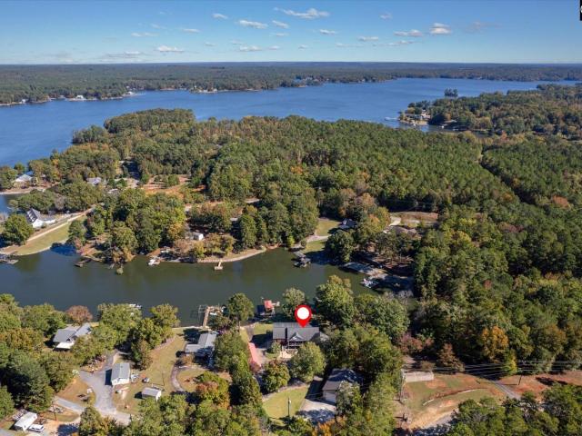 2210 Lake Road
