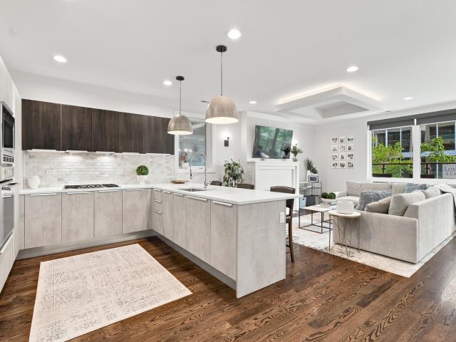 2210 W Chicago Avenue # 2E