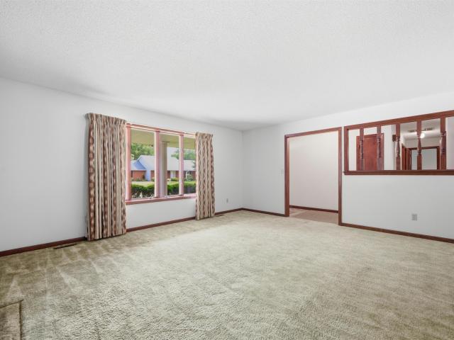 2211 W Woodmont Drive