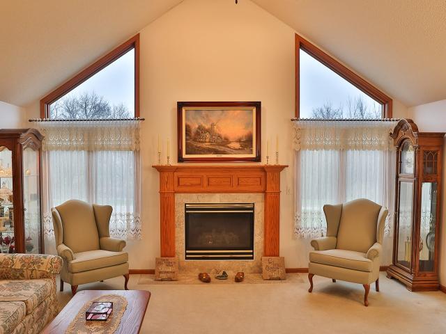 2212 Bos Landen Drive 2