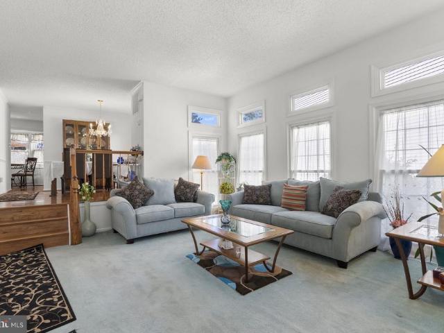 2212 Cherry Leaf Lane