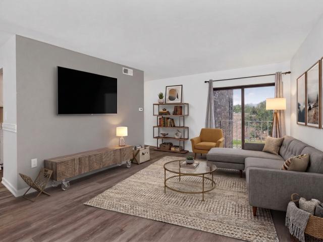 2212 Country Club Drive # 21