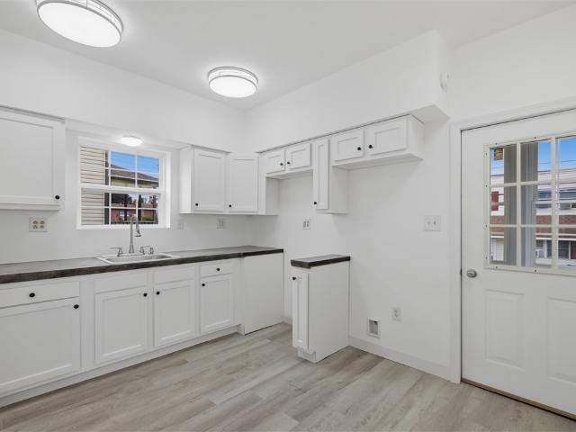 2212 Freeport Road