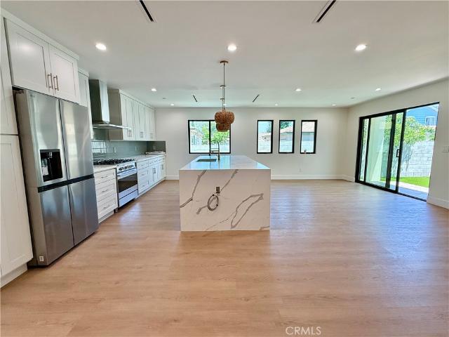 22130 Gault St, Canoga Park, CA 91303 | MLS #SR26128