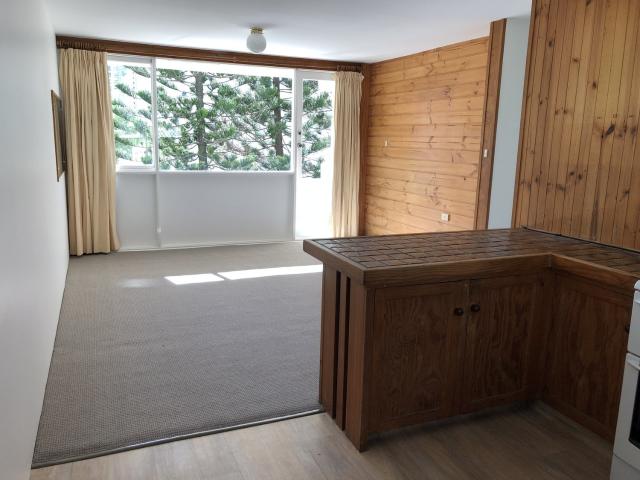 22/136 Old Burleigh RoadBroadbeach QLD 4218, Australia