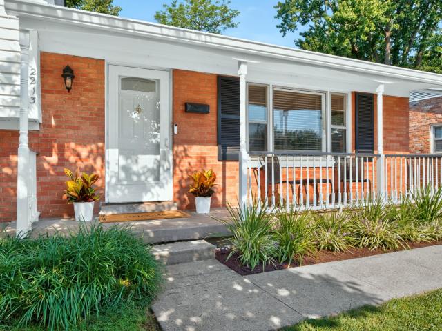 2213 Oleander Court