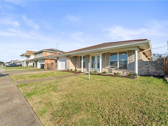 2213 Jean Lafitte Parkway