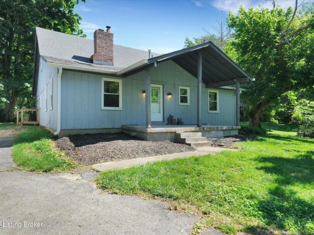 2213 W Highway 22