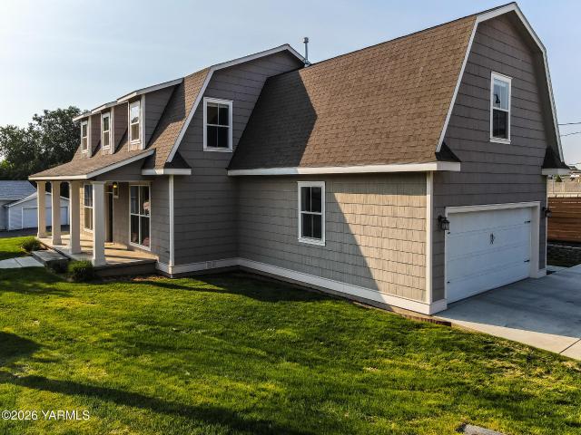 221 4th Ave, Zillah, WA 98953 | MLS #26 1063