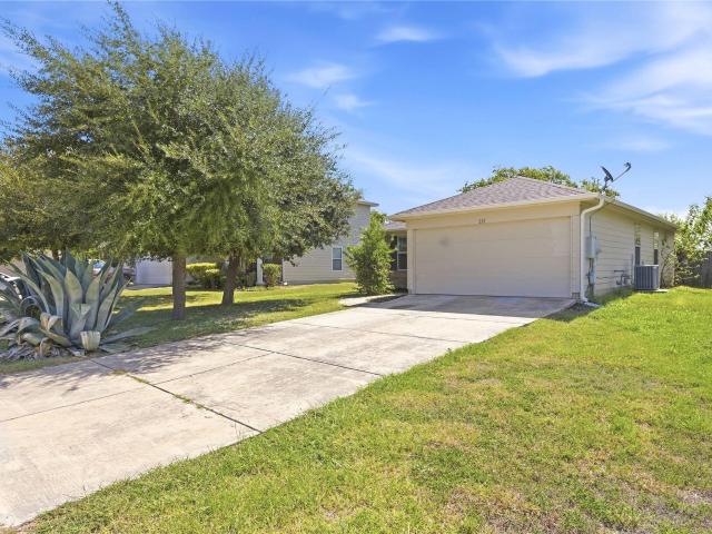 221 Ames Cv