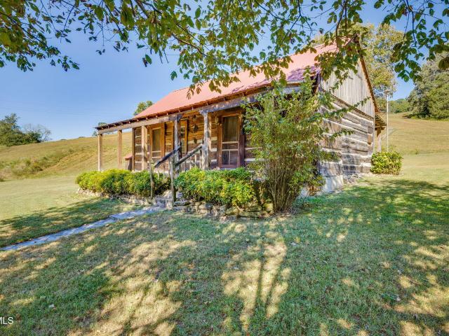 221 Amis Chapel Road