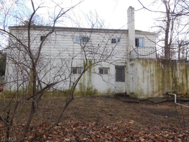 221 Boulevard Dr